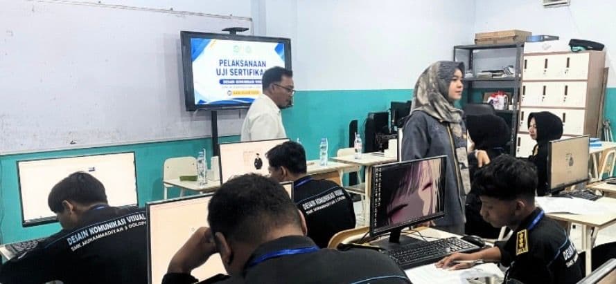 Siswa Desain Komunikasi Visual SMK Muhammadiyah 3 Dolopo Ikuti Sertifikasi Kompetensi 2026